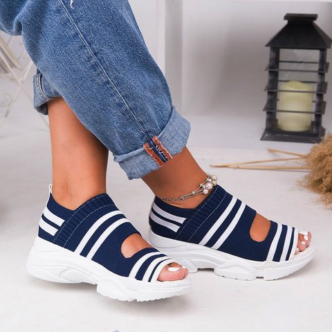 Flat bottom versatile comfortable elastic platform sports fish mouth shoes