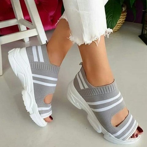 Flat bottom versatile comfortable elastic platform sports fish mouth shoes