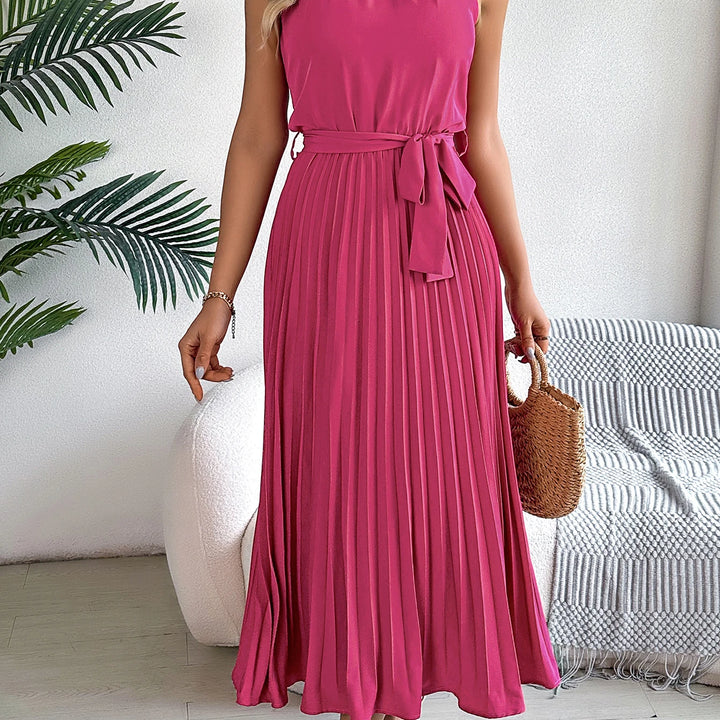 Elegant standing collar sleeveless waist cinched pleated dress