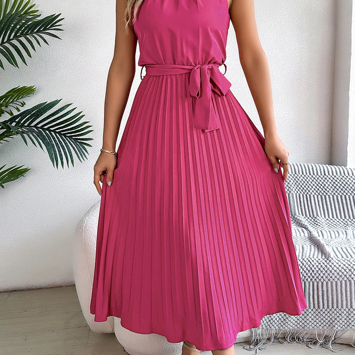 Elegant standing collar sleeveless waist cinched pleated dress