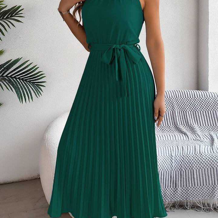 Elegant standing collar sleeveless waist cinched pleated dress