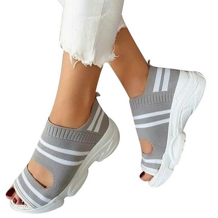 Flat bottom versatile comfortable elastic platform sports fish mouth shoes